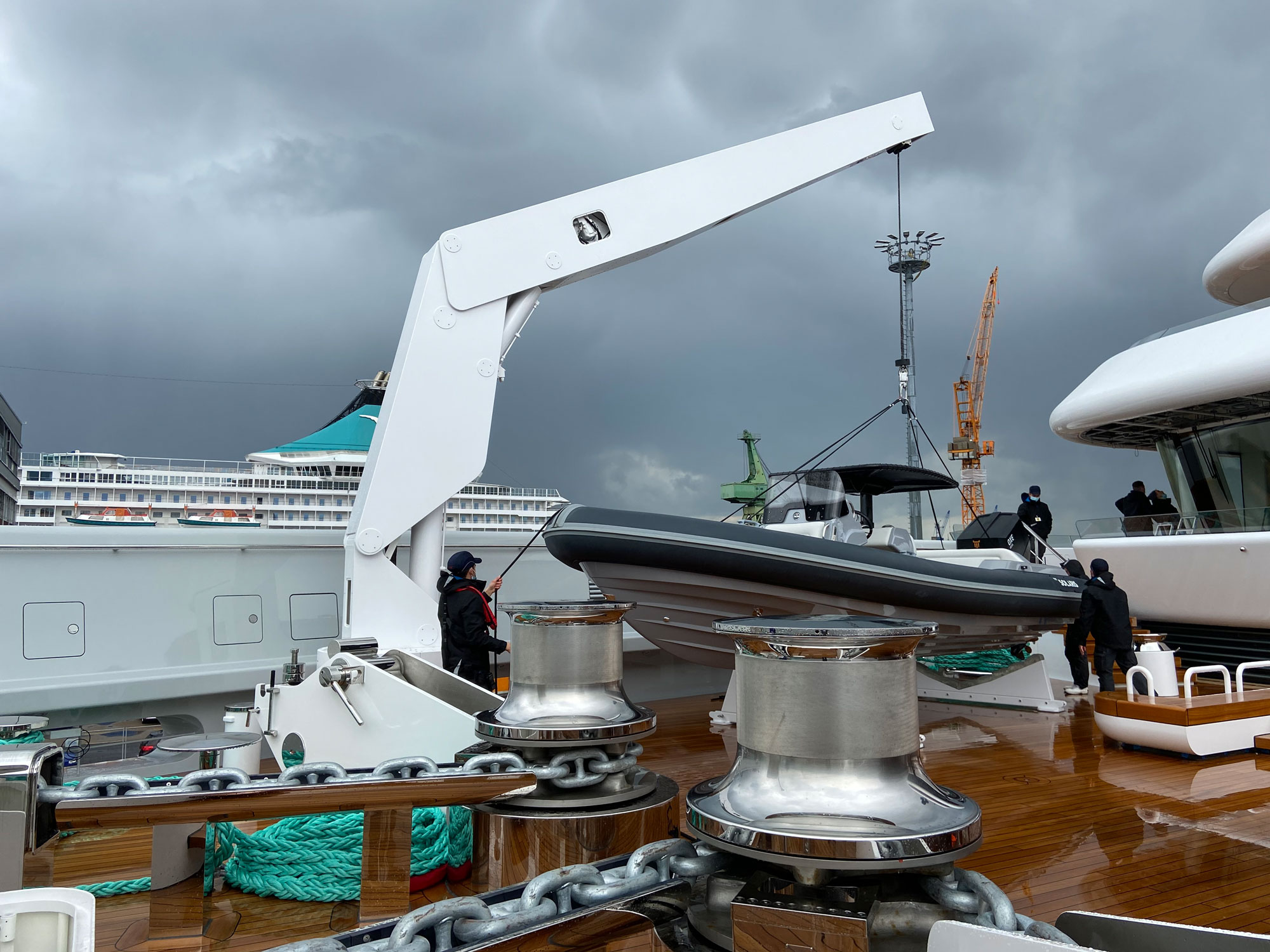 Bremerhavener Lloyd-Werft übergibt Luxusyacht