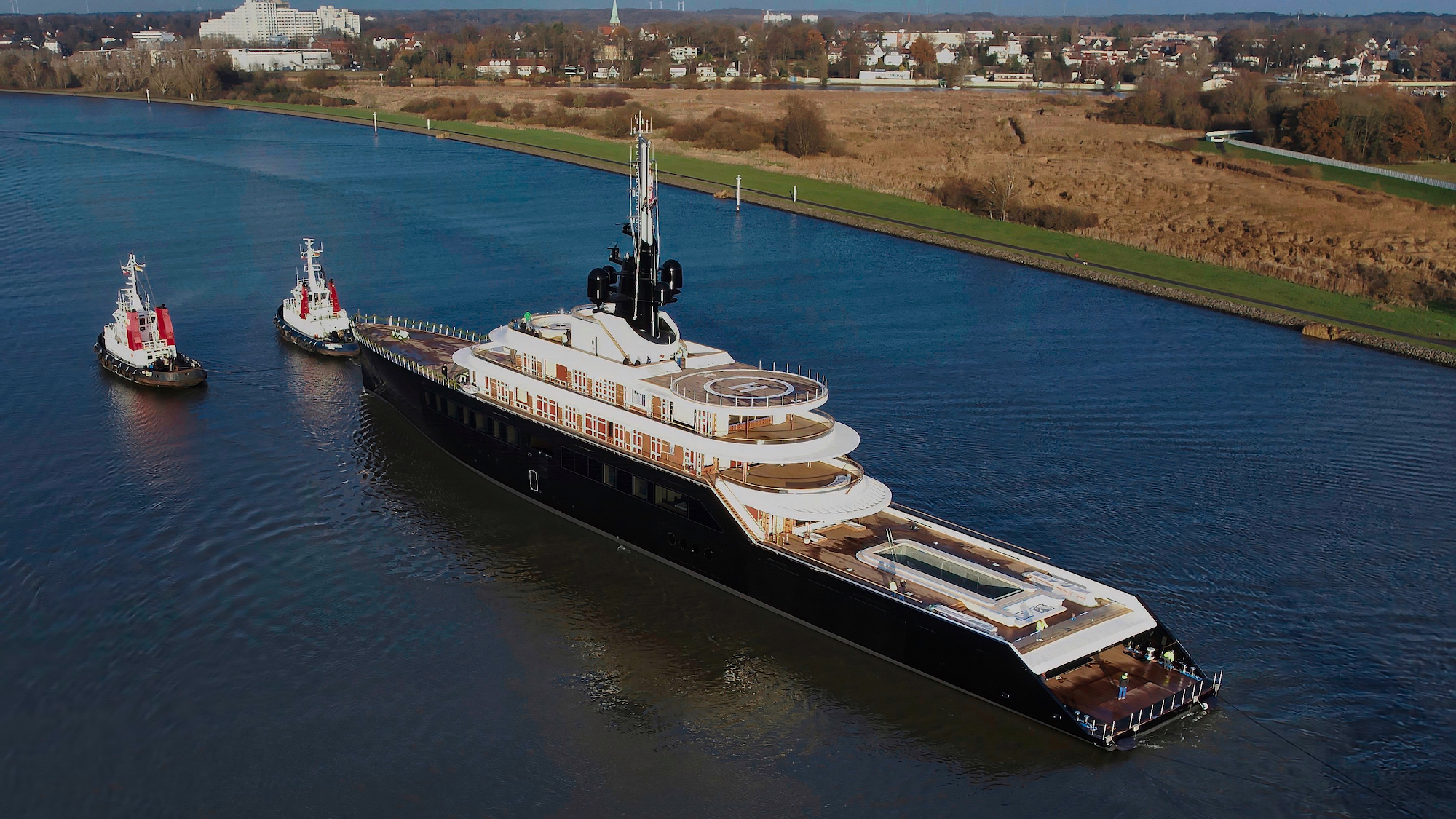 Abeking & Rasmussen Launches Exceptional 118m Motor Yacht ‘Celerius’ in Black Design